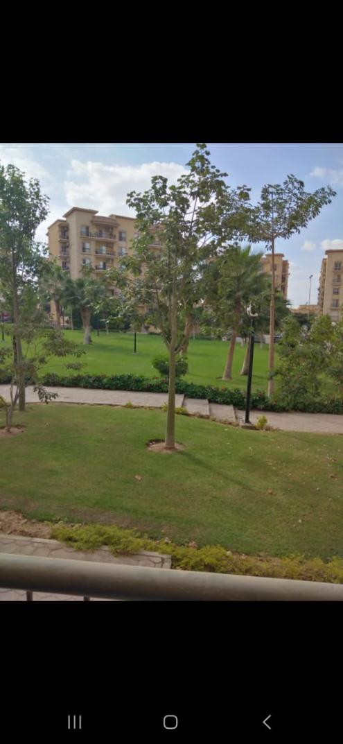 شقه للبيع  بالرحاب 2- العاشرة- بمساحه 197م بجاردن 